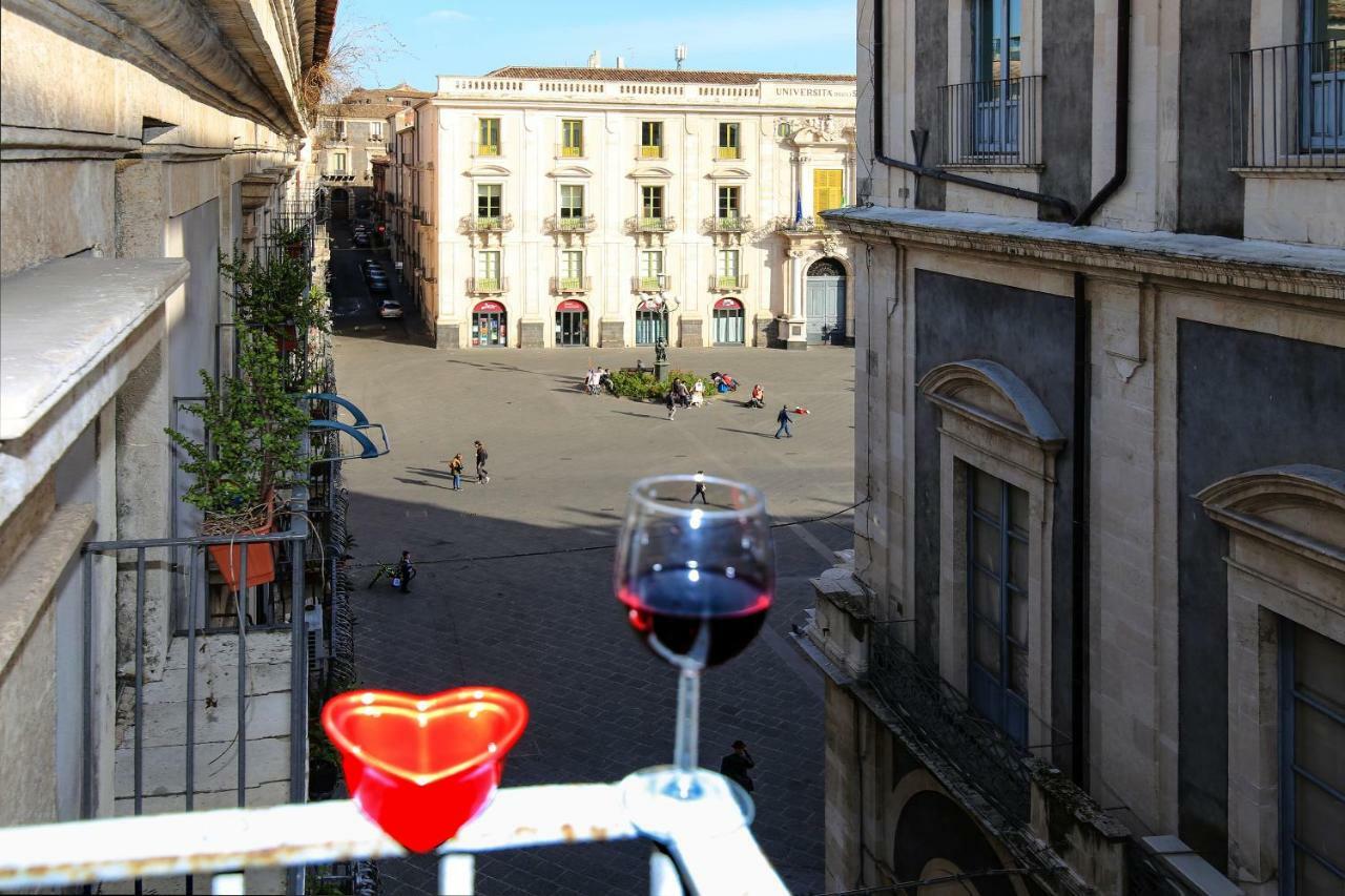 Villa Sicily Wonderful Piazza Universita' Catania Exterior foto