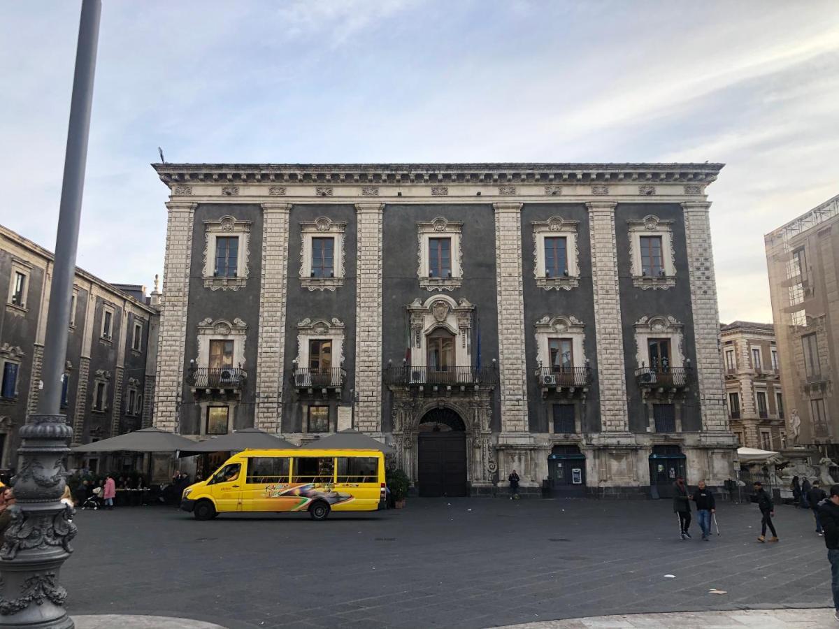 Villa Sicily Wonderful Piazza Universita' Catania Exterior foto